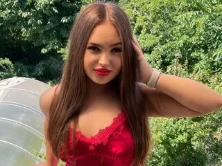 Webcam shows private AdrianaHanks